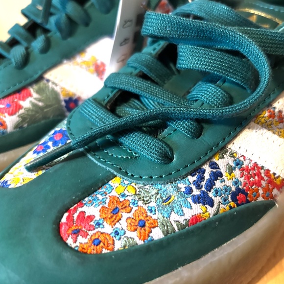Adidas limited edition green floral Sambae sneakers made with Liberty fabric NWT - Picture 4 of 11